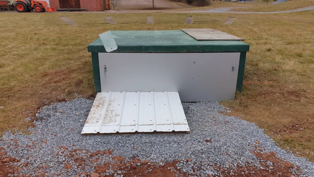Steps Into The Trap Houses, archive photograph 2